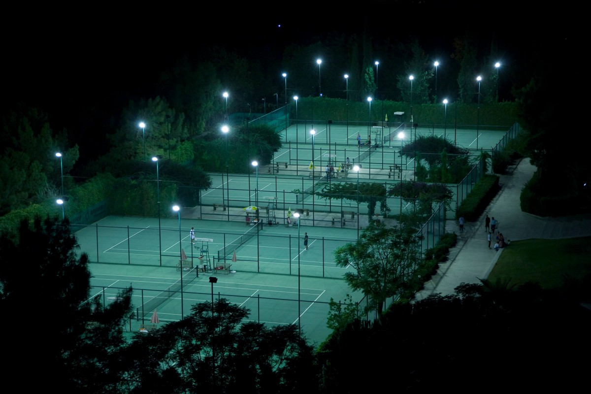 LED Beleuchtung für Sporthallen und Sportplätze